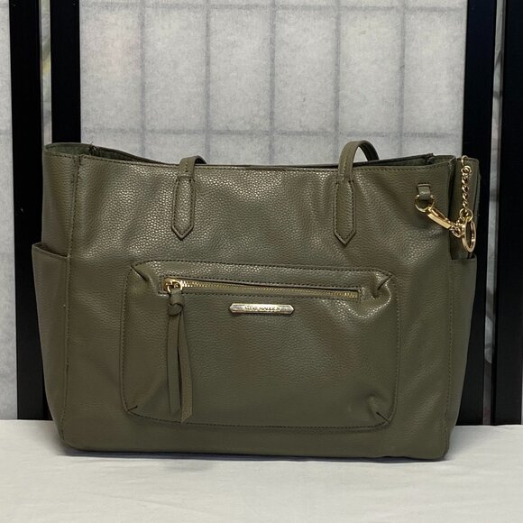 Steve Madden Handbags - Steve Madden Side Pockets Snap Top Large Tote Bag & Card Pebbled Faux Leather